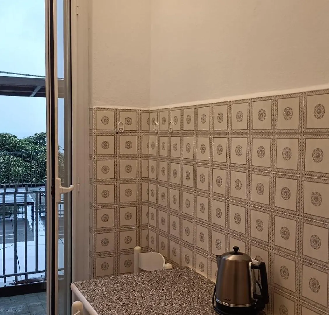 Sea View Apartment Viviana Монтероссо-аль-Маре Италия