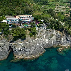 Porto Roca Hotel